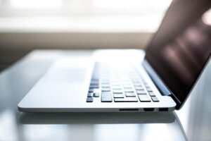 Read more about the article Mac 電池健康度總是下降？這款免費工具幫你延長壽命！